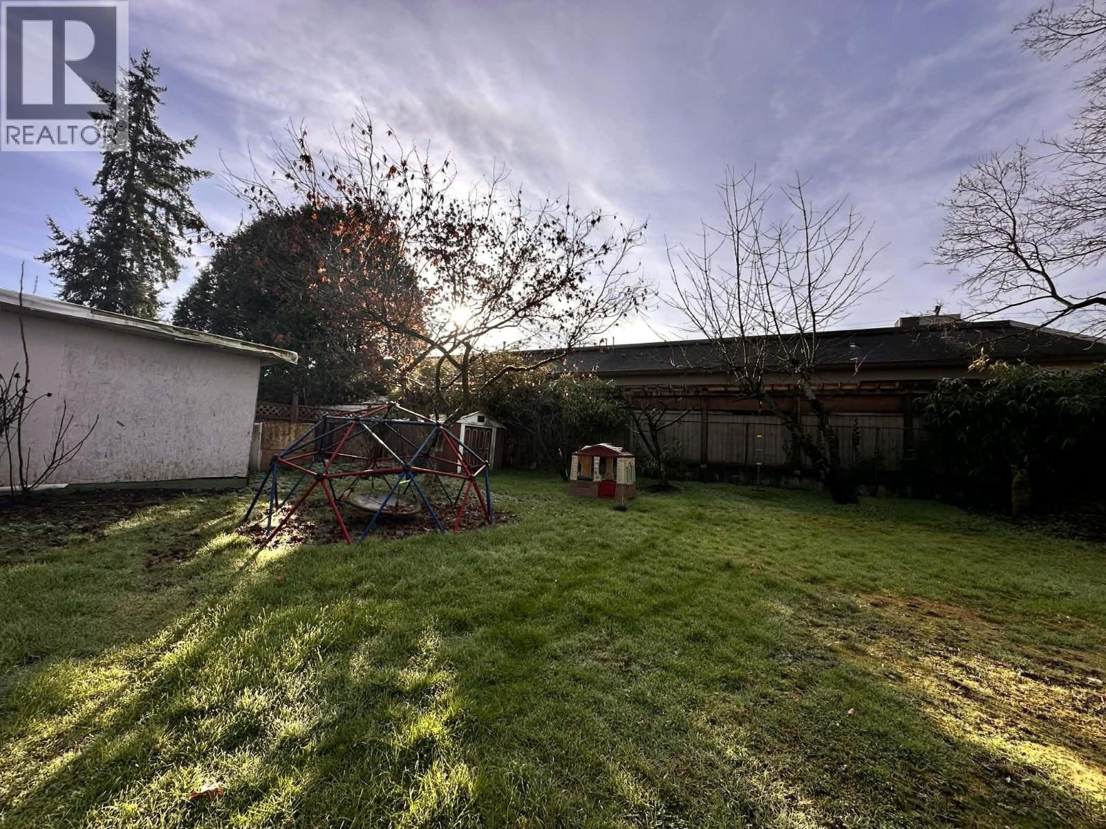 22670 BROWN AVENUE, Maple Ridge