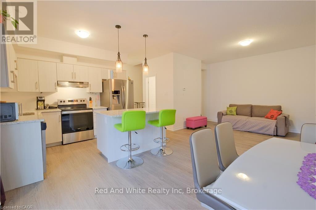 12 ROSEBERRY LANE - Photo 4 of 27, Kitchener, Ontario