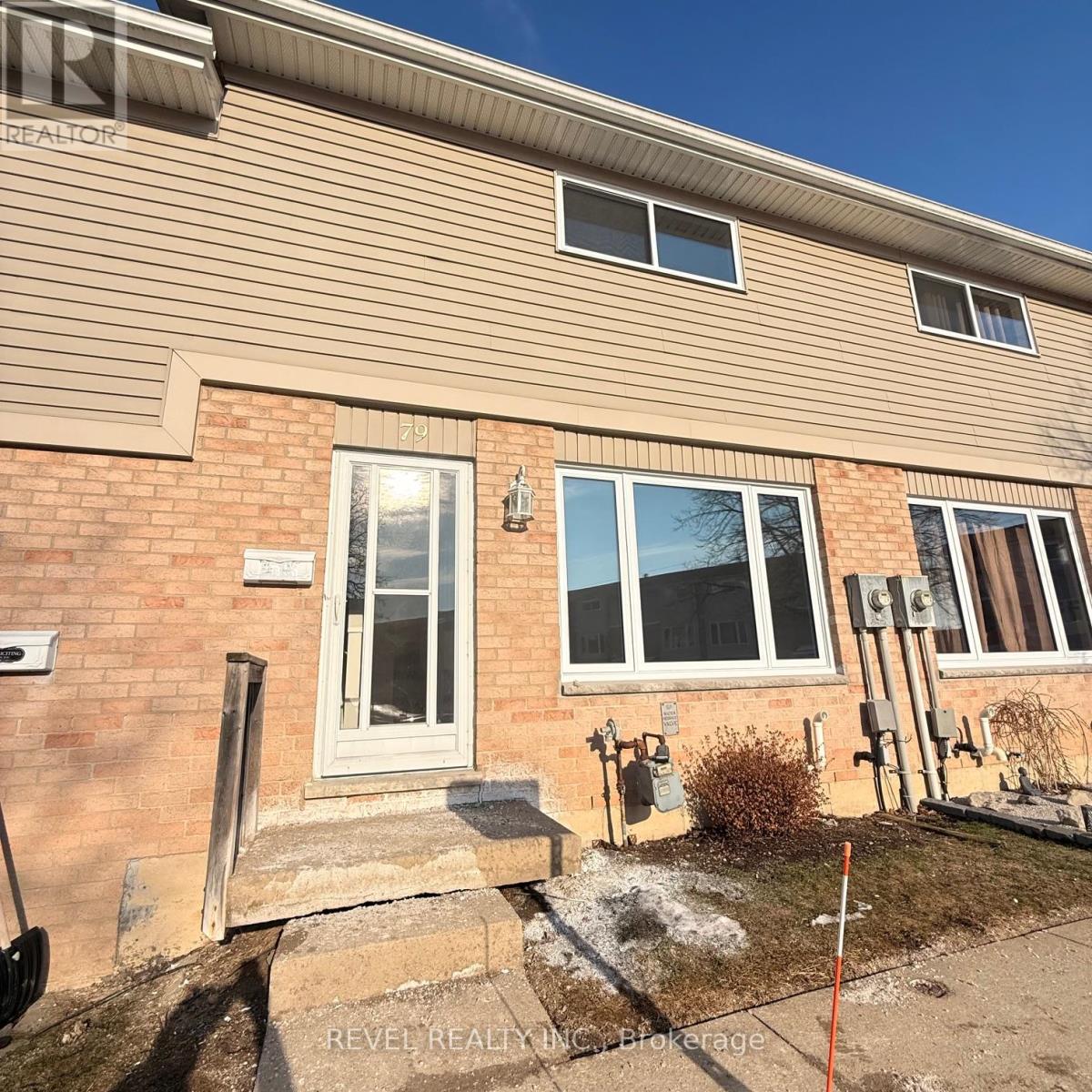 320 Westminster Avenue 79