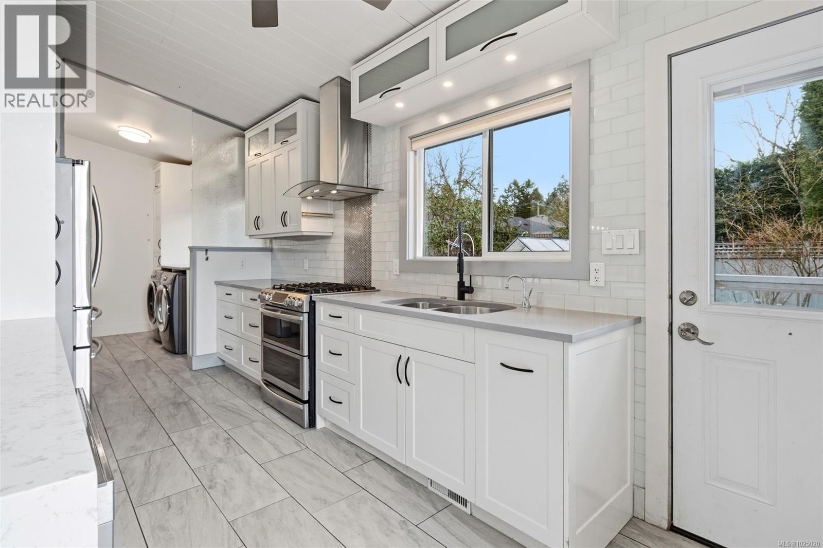  4638 Falaise Drive, Saanich