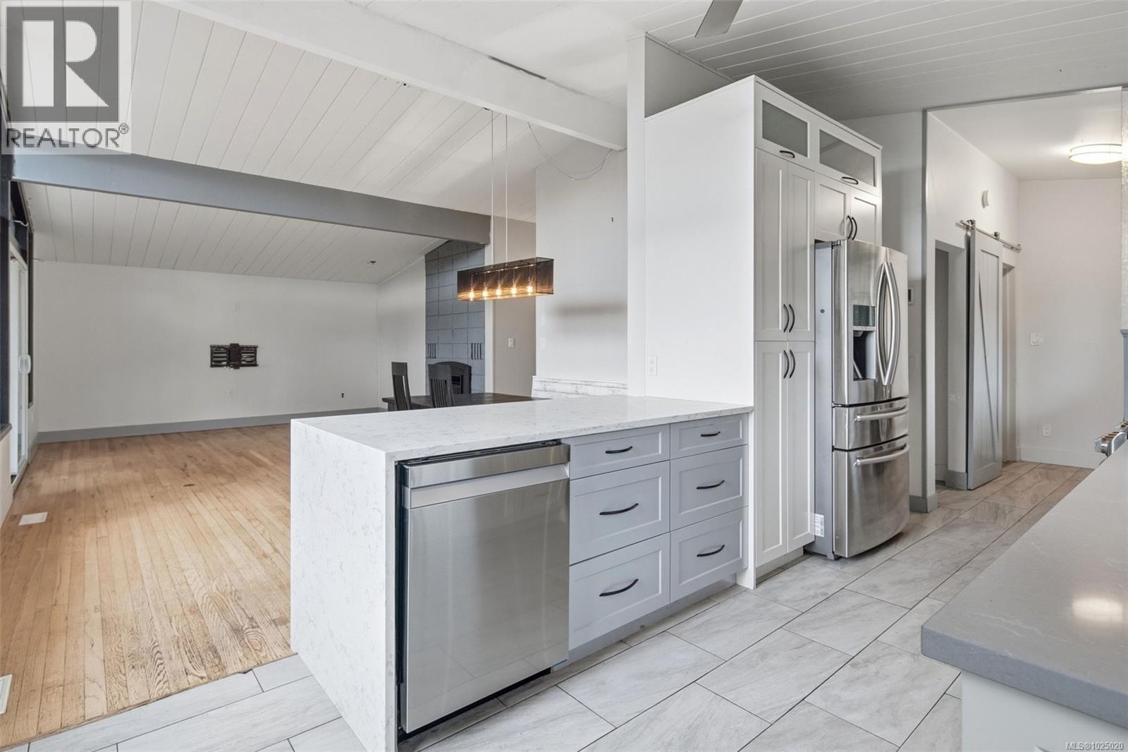  4638 Falaise Drive, Saanich