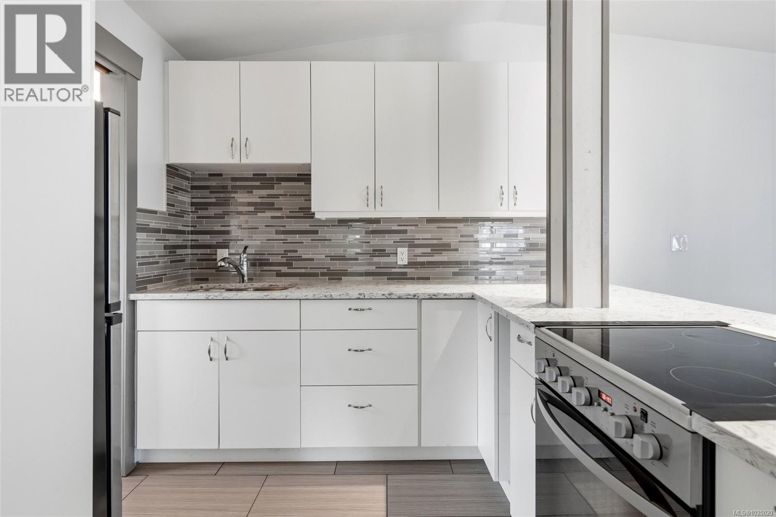  4638 Falaise Drive, Saanich