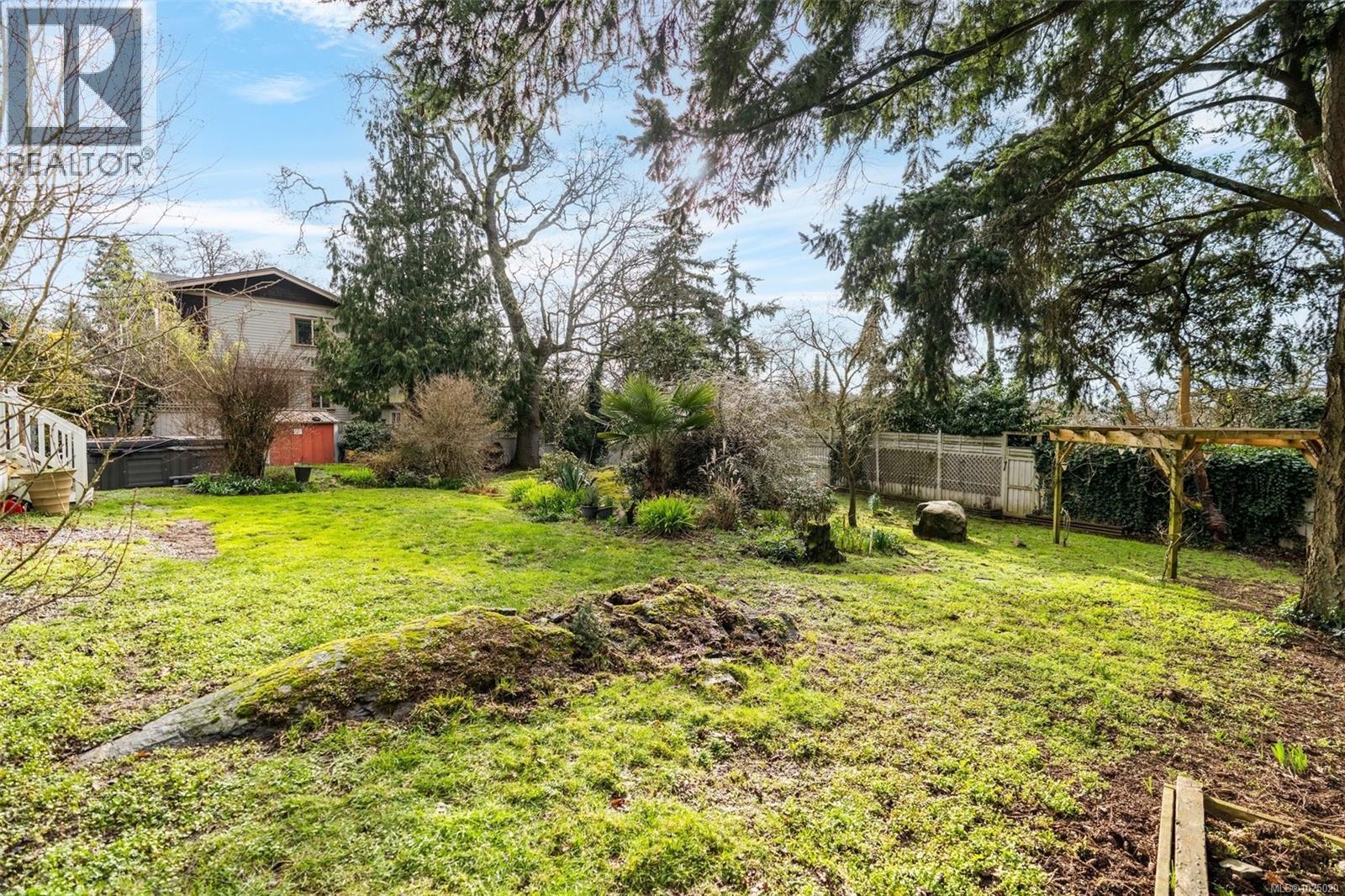  4638 Falaise Drive, Saanich