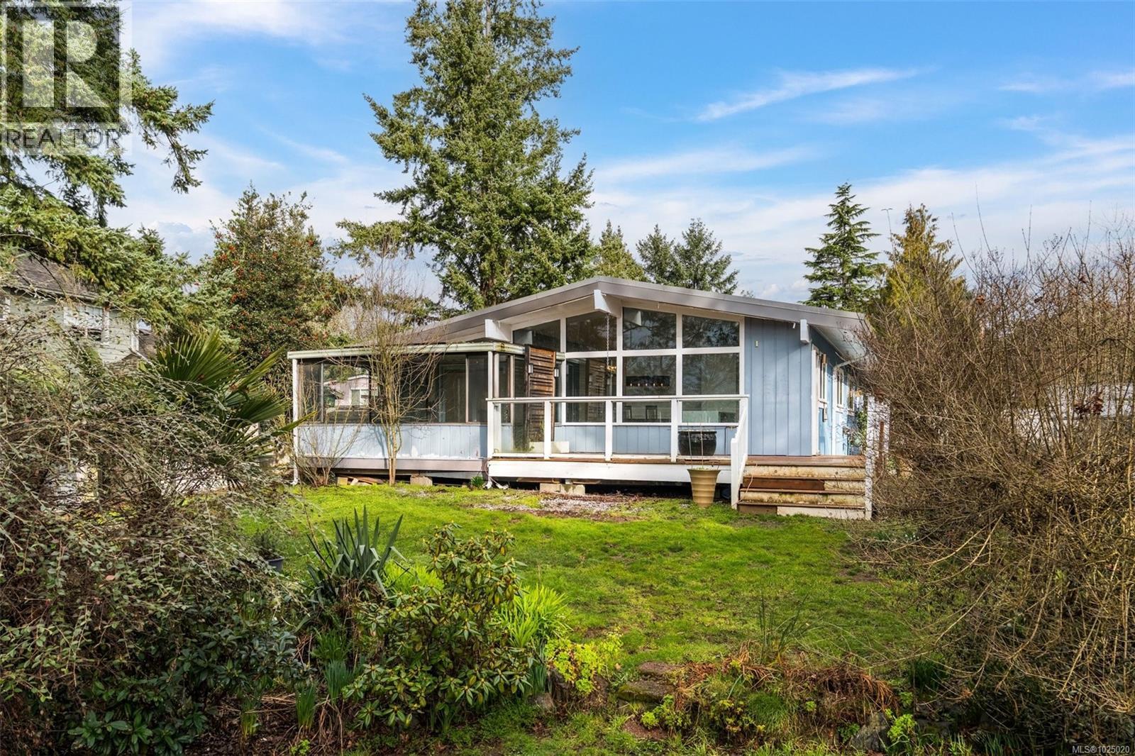  4638 Falaise Drive, Saanich