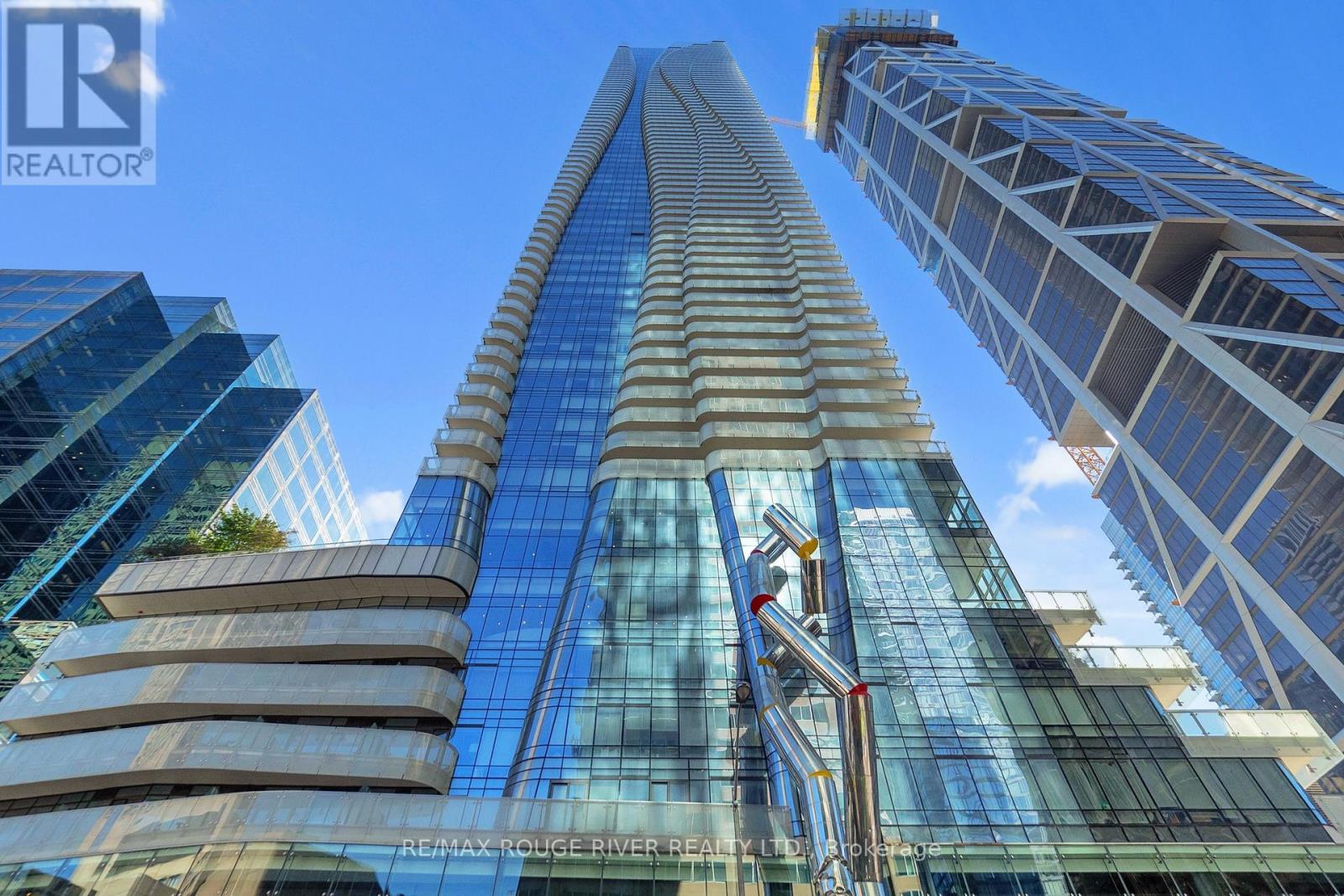 3211 - 1 BLOOR STREET E