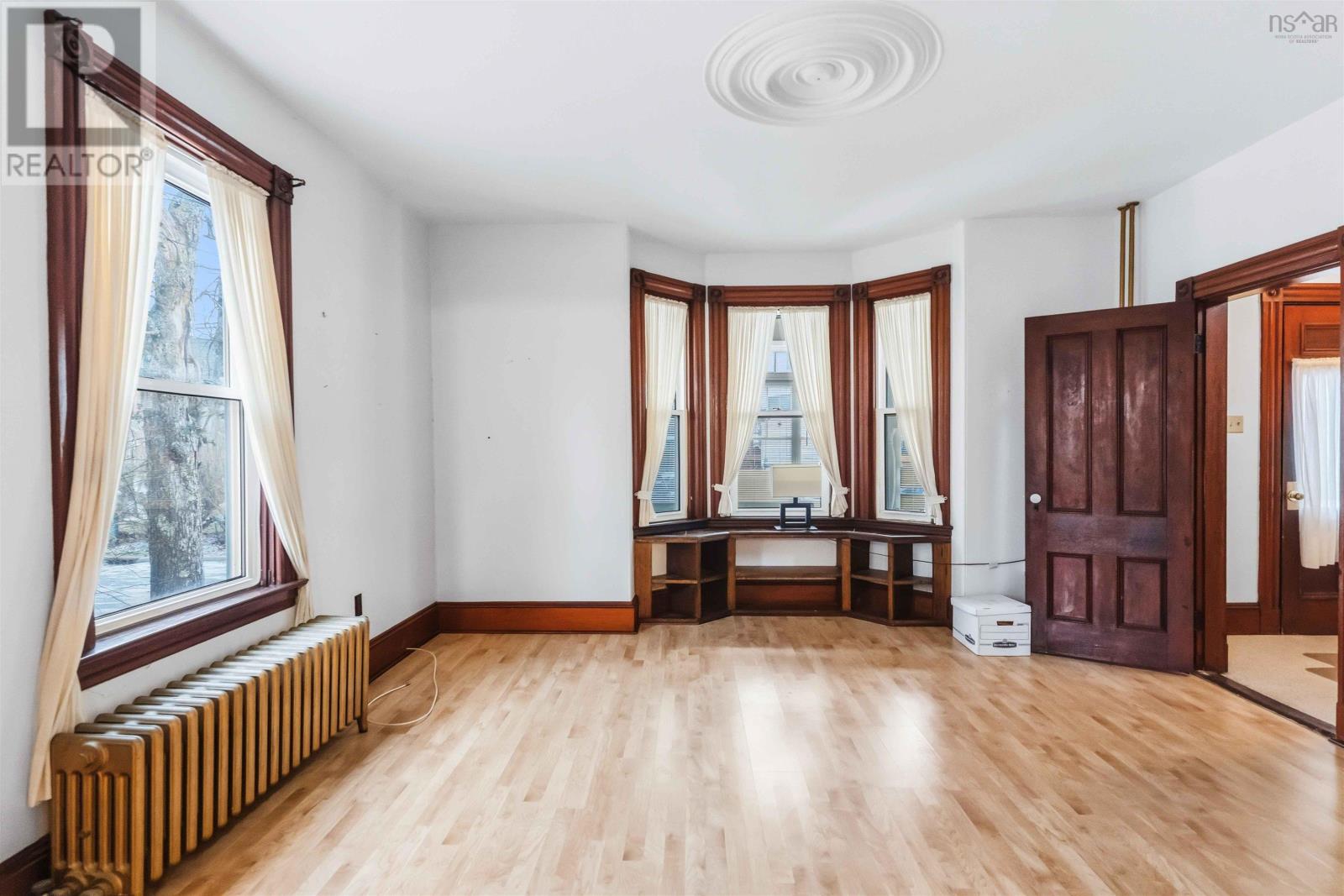 Property 11 of 49 of 336 Gray Street