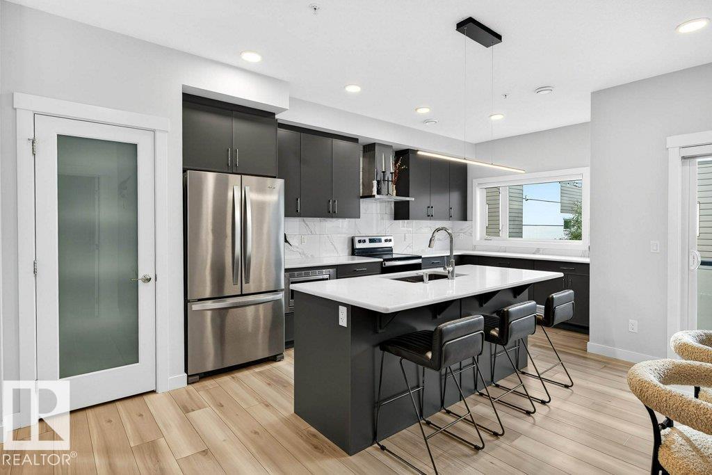 #7 9745 92 ST NW, Edmonton