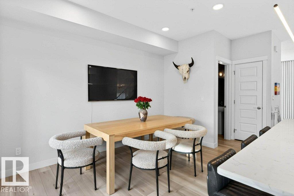 #7 9745 92 ST NW, Edmonton