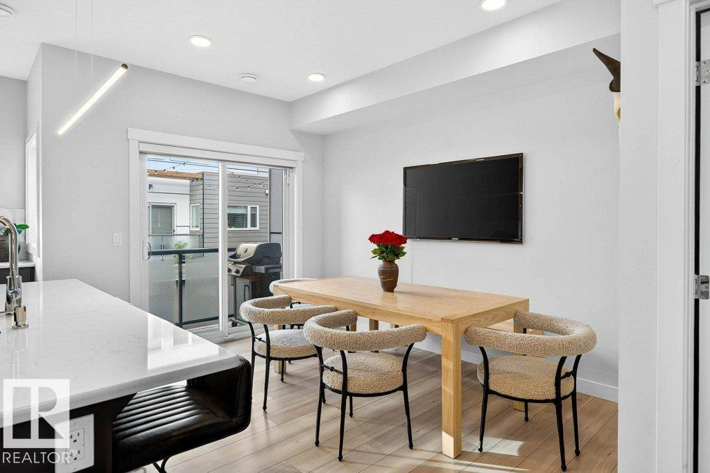 #7 9745 92 ST NW, Edmonton