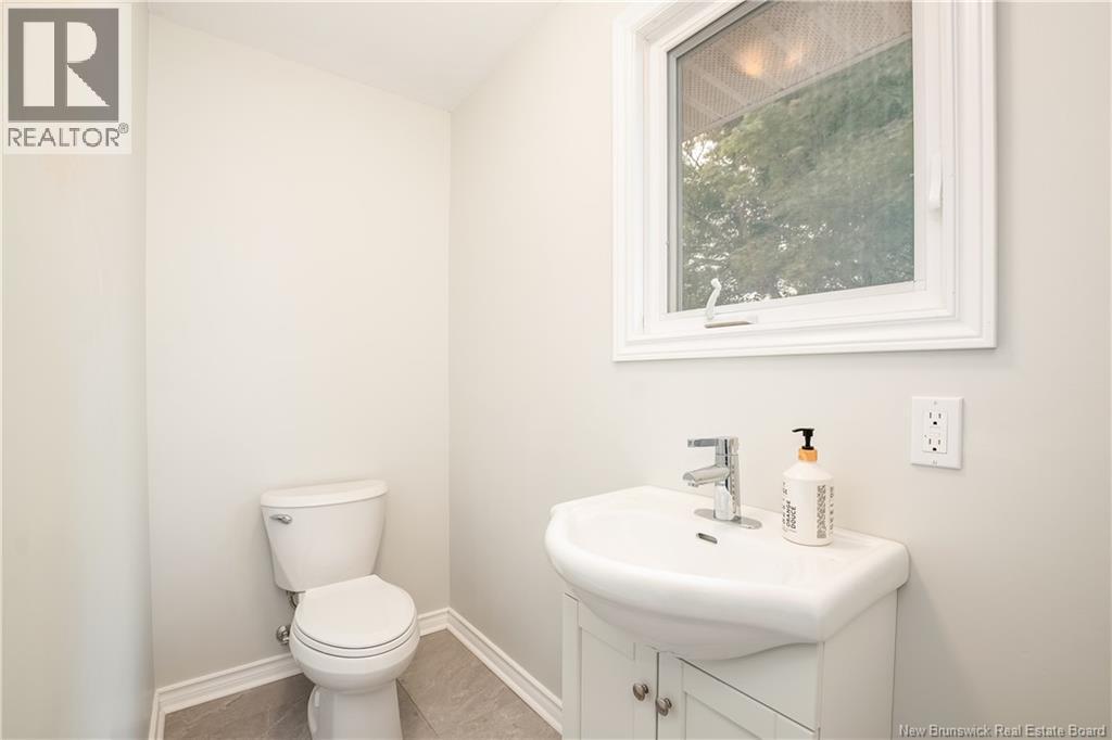 54 Bessborough - 32