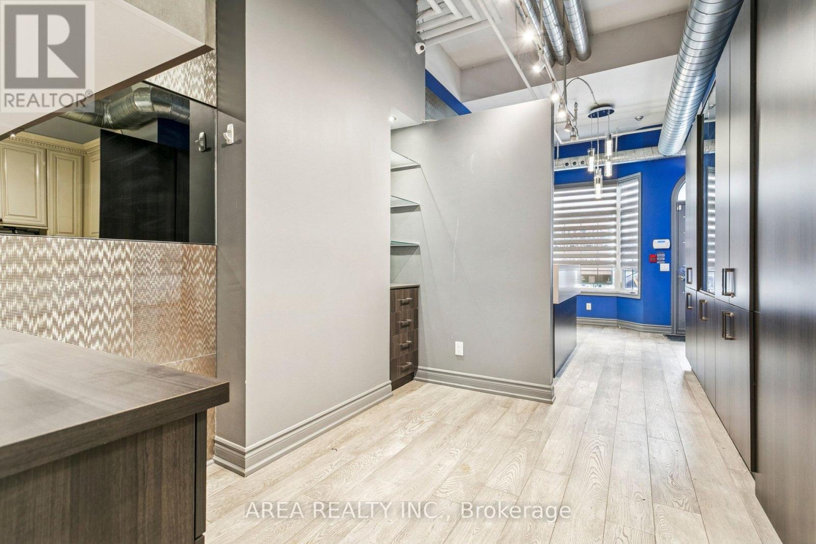 101 MCCAUL STREET - 14