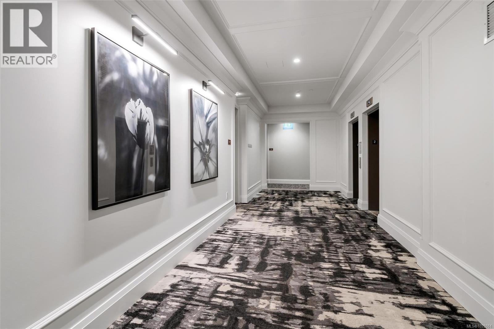 201 888 Government Street, Victoria