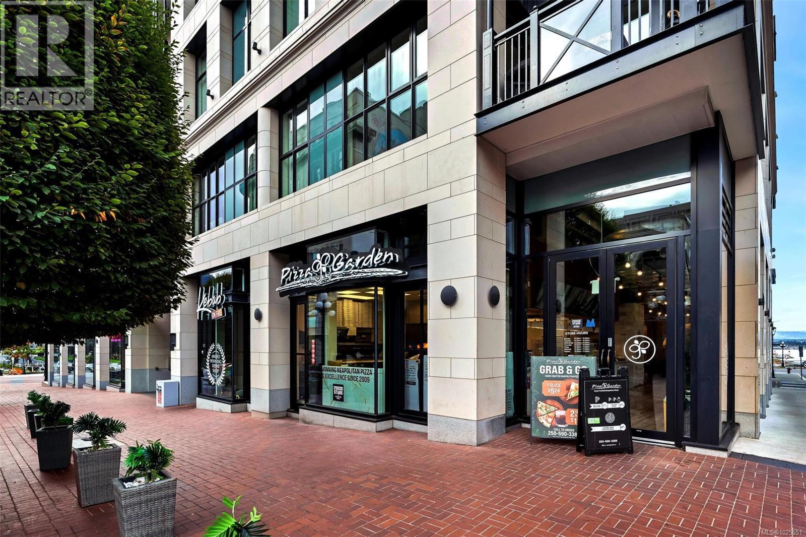 201 888 Government Street, Victoria