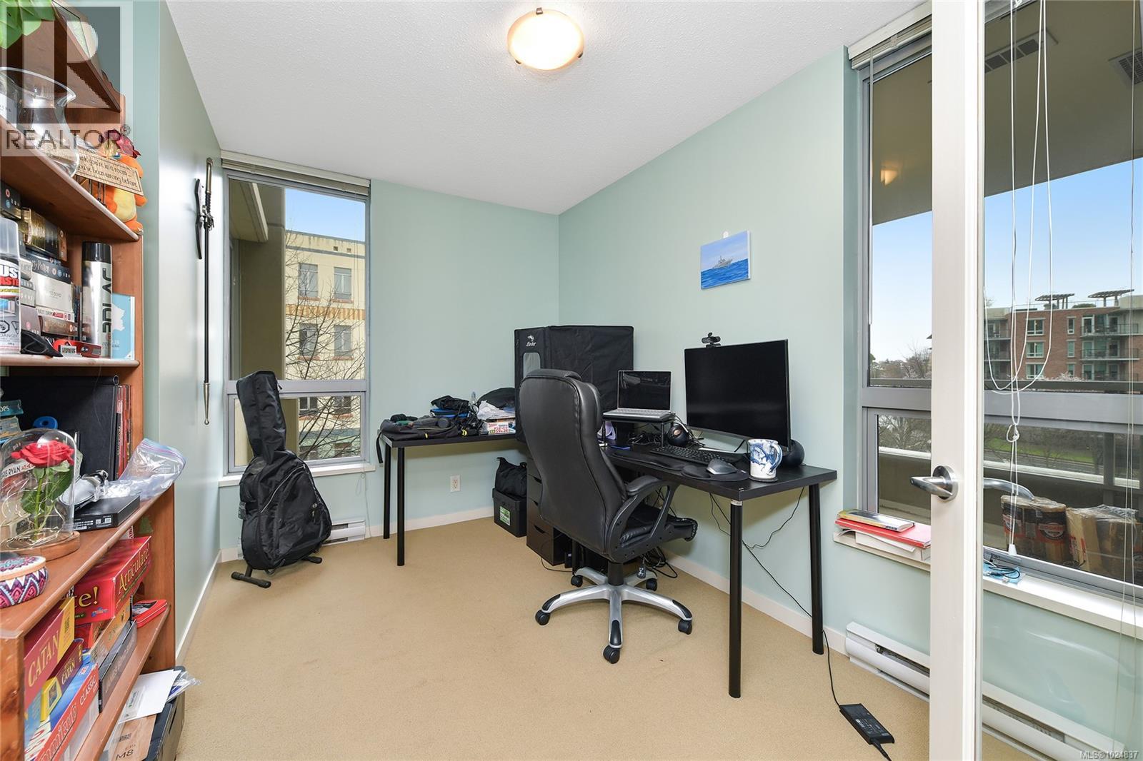 #405 751 FAIRFIELD RD - 20