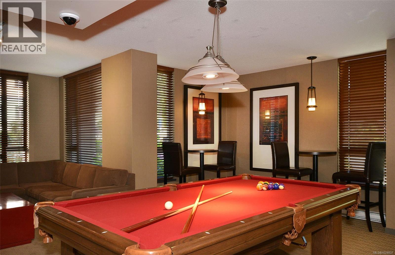 #405 751 FAIRFIELD RD - 40