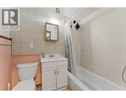 Bedroom - 3060 Sandwich Unit# Room 1, Windsor, ON N9C1A4 Photo 11
