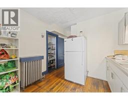 Bedroom - 3060 Sandwich Unit# Room 1, Windsor, ON N9C1A4 Photo 15