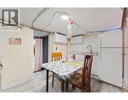 3060 Sandwich Unit# Room 1, Windsor, ON N9C1A4 Photo 31