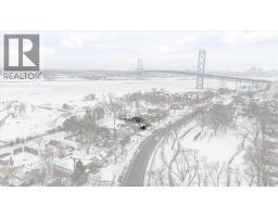 3060 Sandwich Unit# Room 1, Windsor, ON N9C1A4 Photo 44