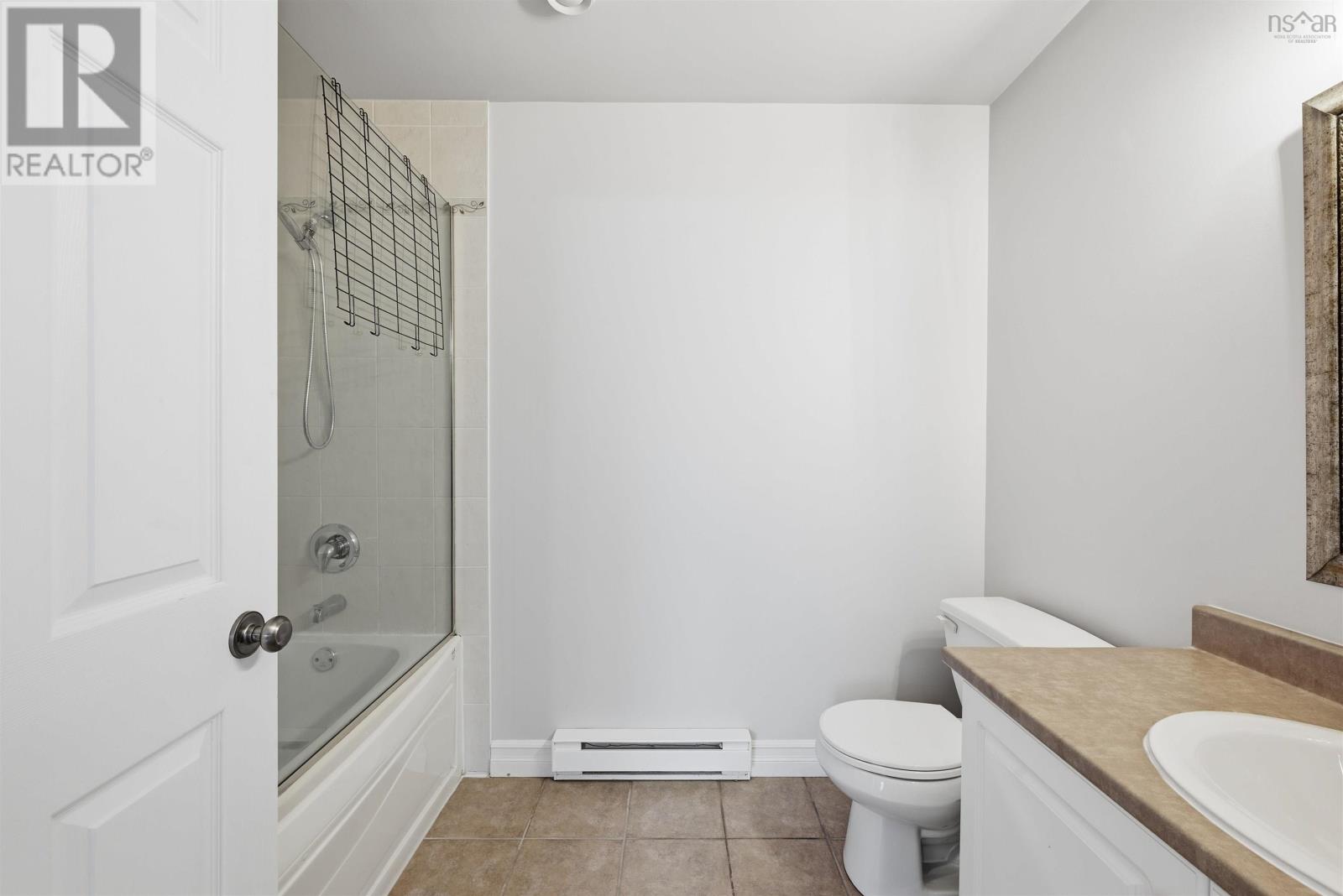 Property 20 of 41 of 48 Southgate Drive