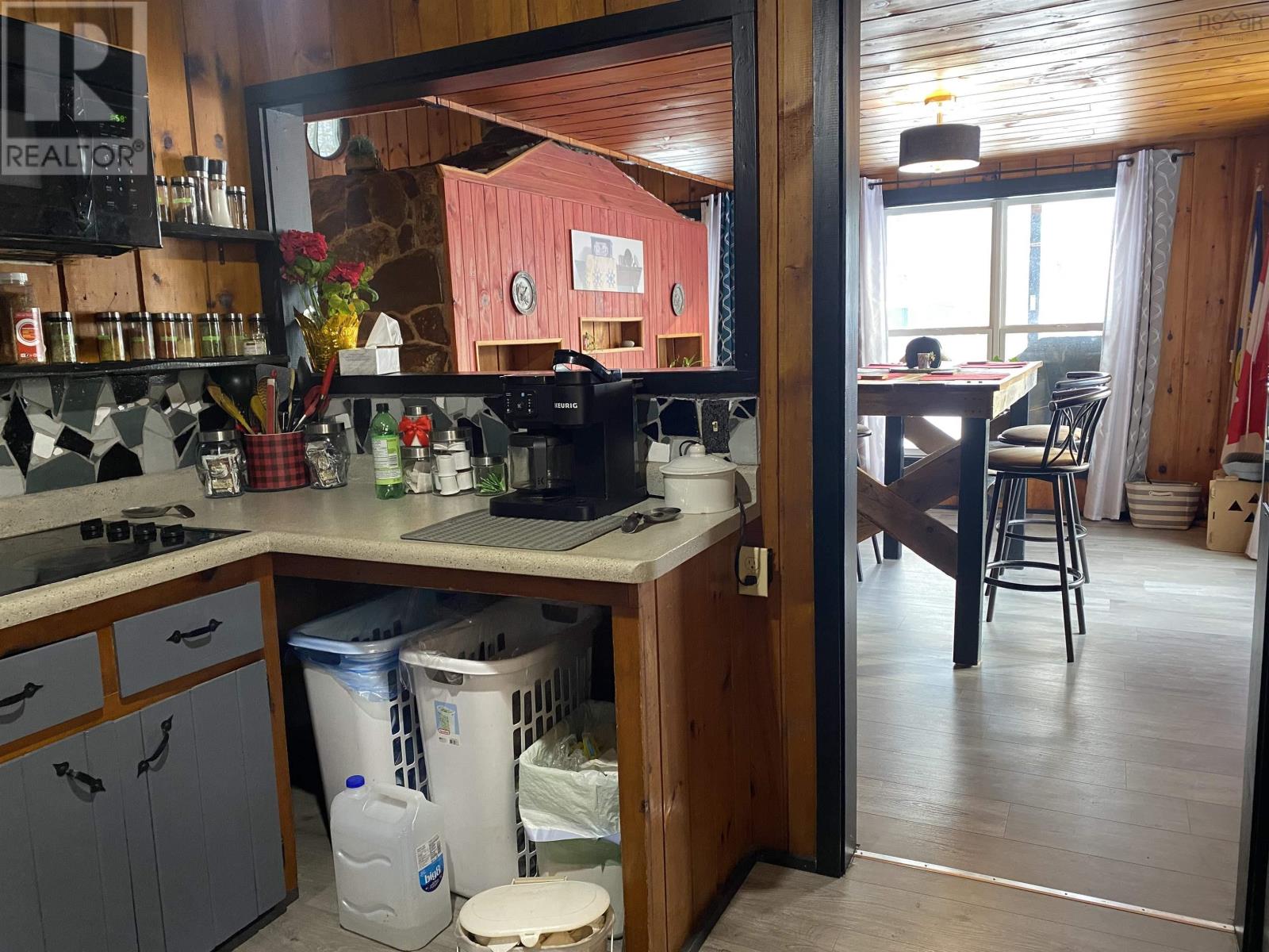 Property 9 of 35 of 23 River Road