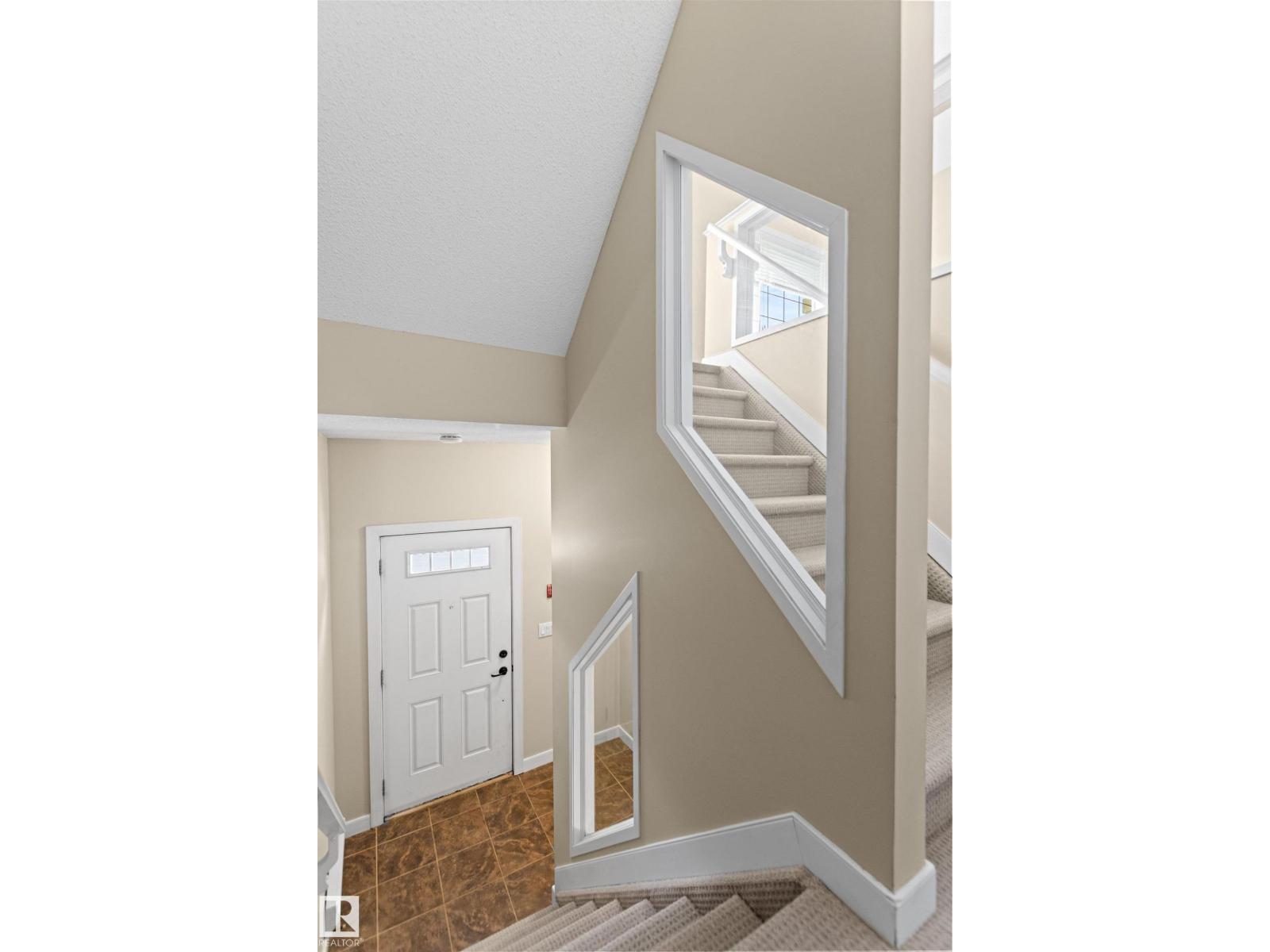 #39 13825 155 AV NW, Edmonton