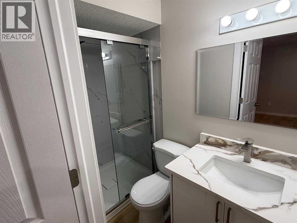 Single Family House for Sale in  Doverville Crescent SE Dover Calgary 