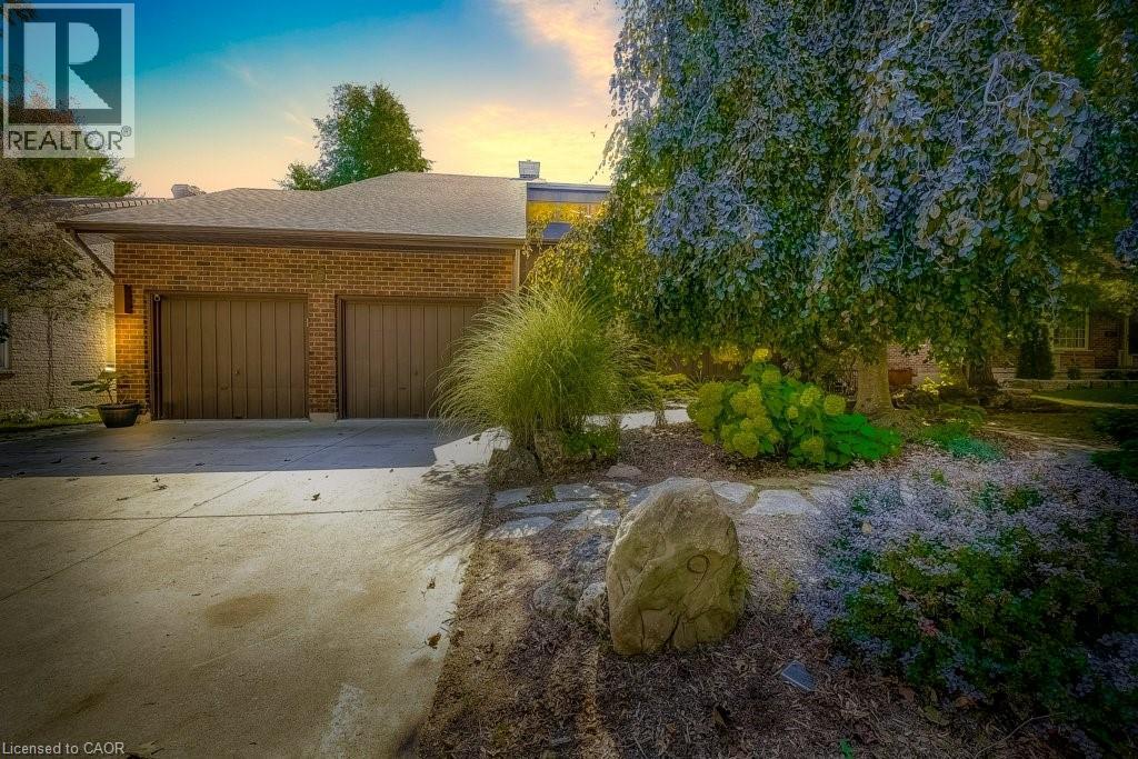 9 FORESTHILL Crescent - Photo 3 of 50, Fonthill, Ontario