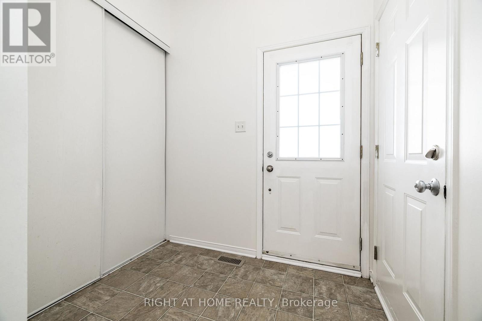 59 SCAMPTON DRIVE - Photo 3 of 34, Ottawa, Ontario