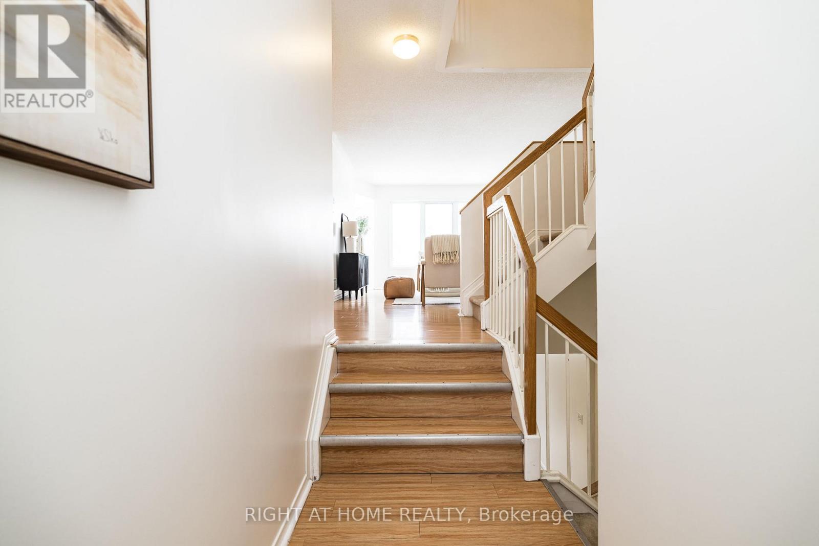 59 SCAMPTON DRIVE - Photo 4 of 34, Ottawa, Ontario