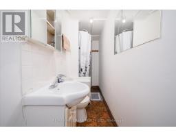 Lower Bach - 224 Pickering Street, Toronto, ON M4E3J8 Photo 7