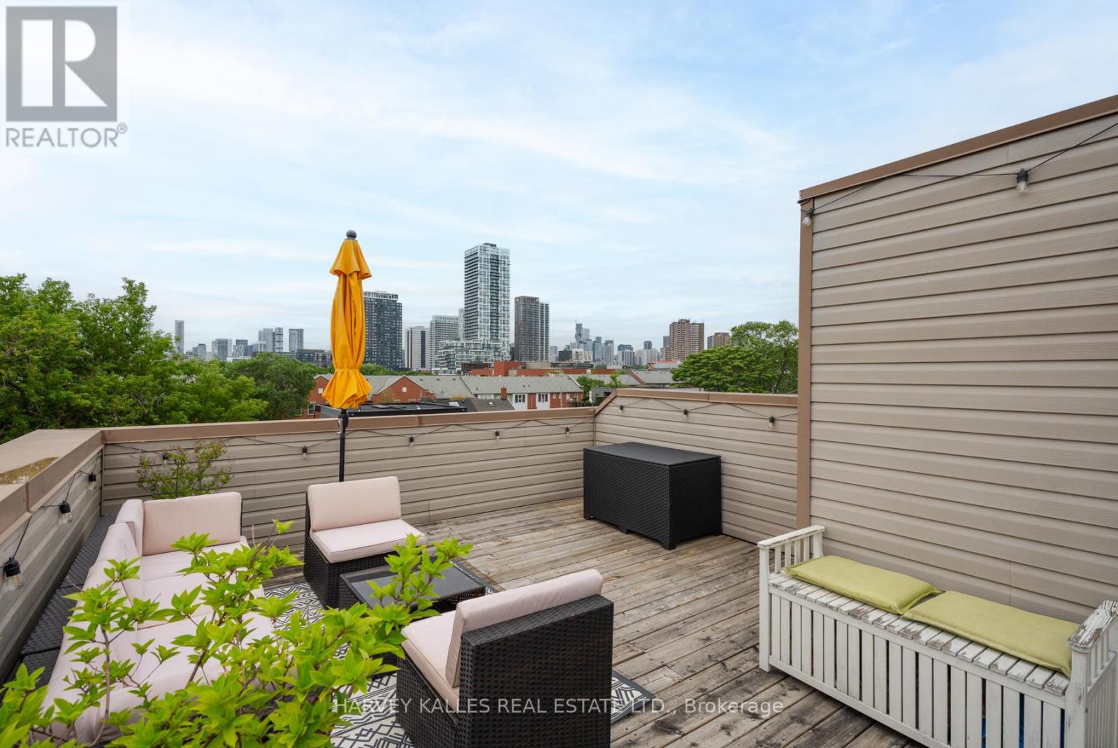 #45 140 BROADVIEW AVENUE - 24