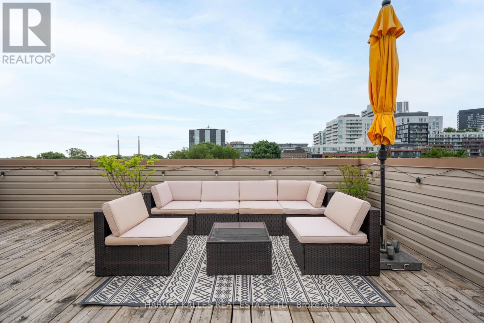 #45 140 BROADVIEW AVENUE - 25