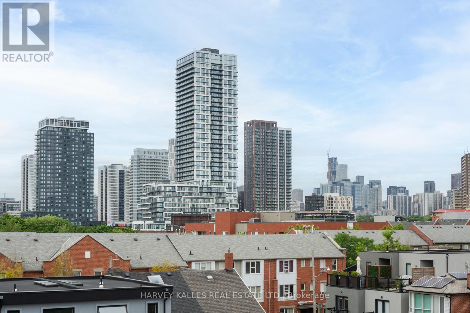 #45 140 BROADVIEW AVENUE - 29