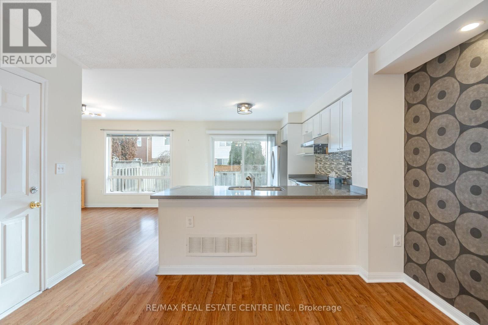 454 COLLIS COURT - 13