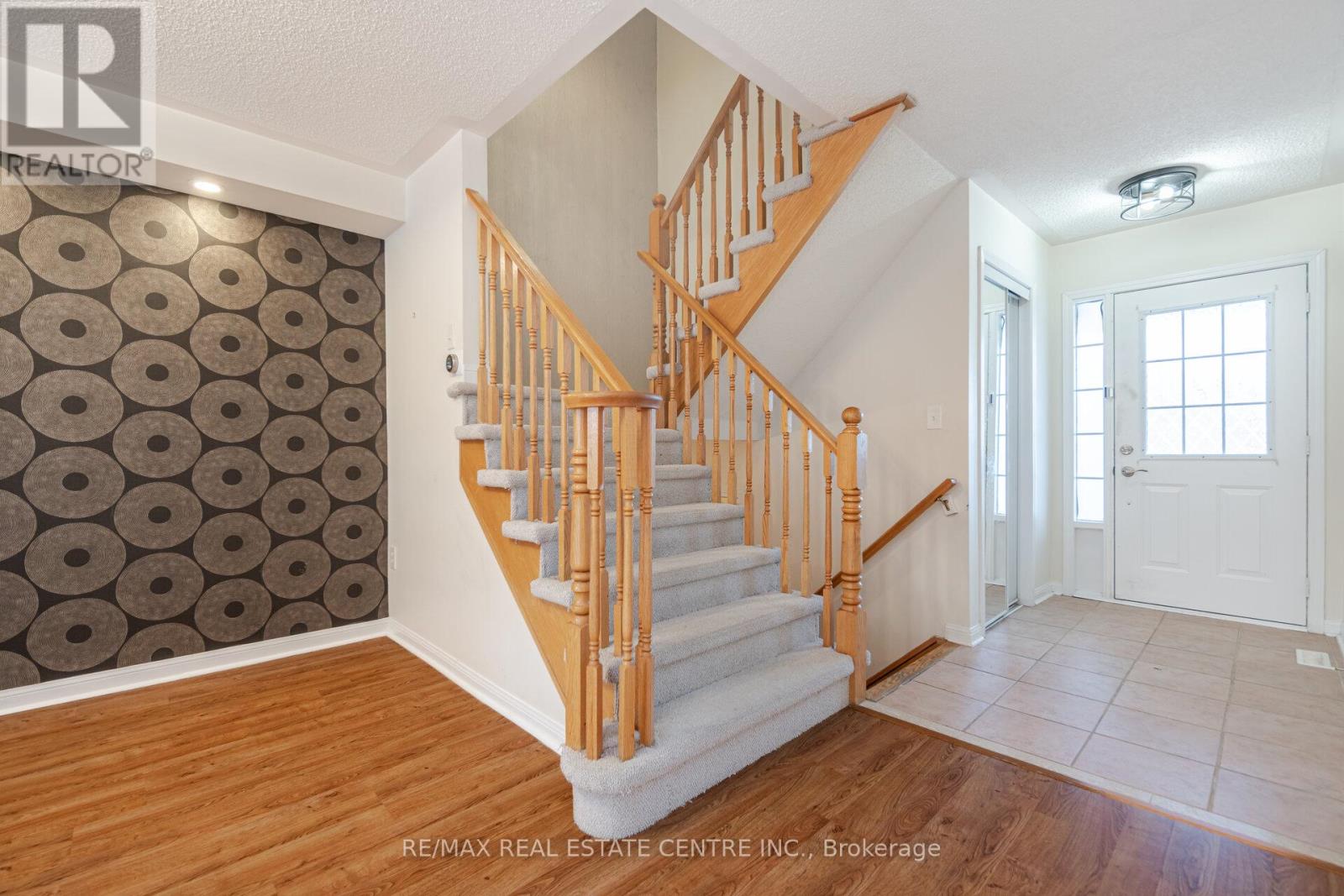 454 COLLIS COURT - 15
