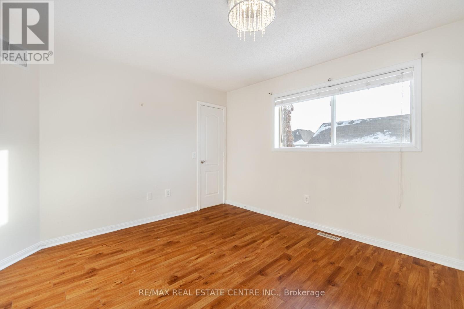 454 COLLIS COURT - 19