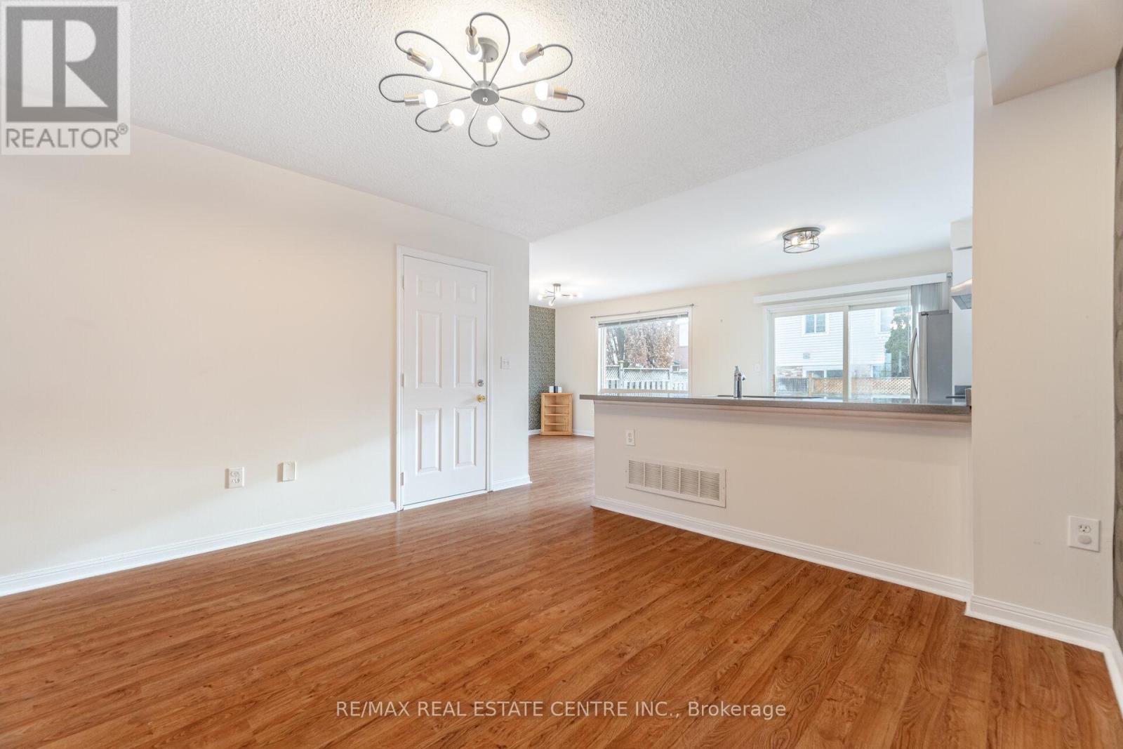 454 COLLIS COURT - 7