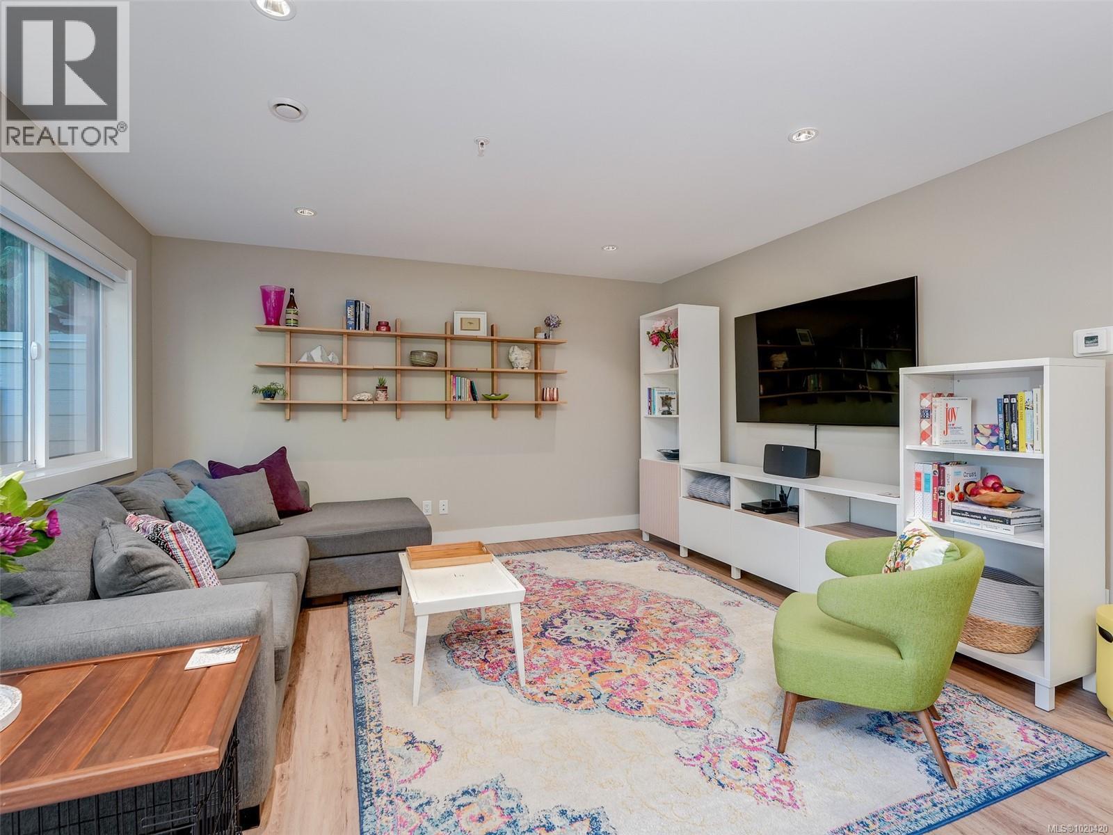 106 2096 Kennedy St, Sooke