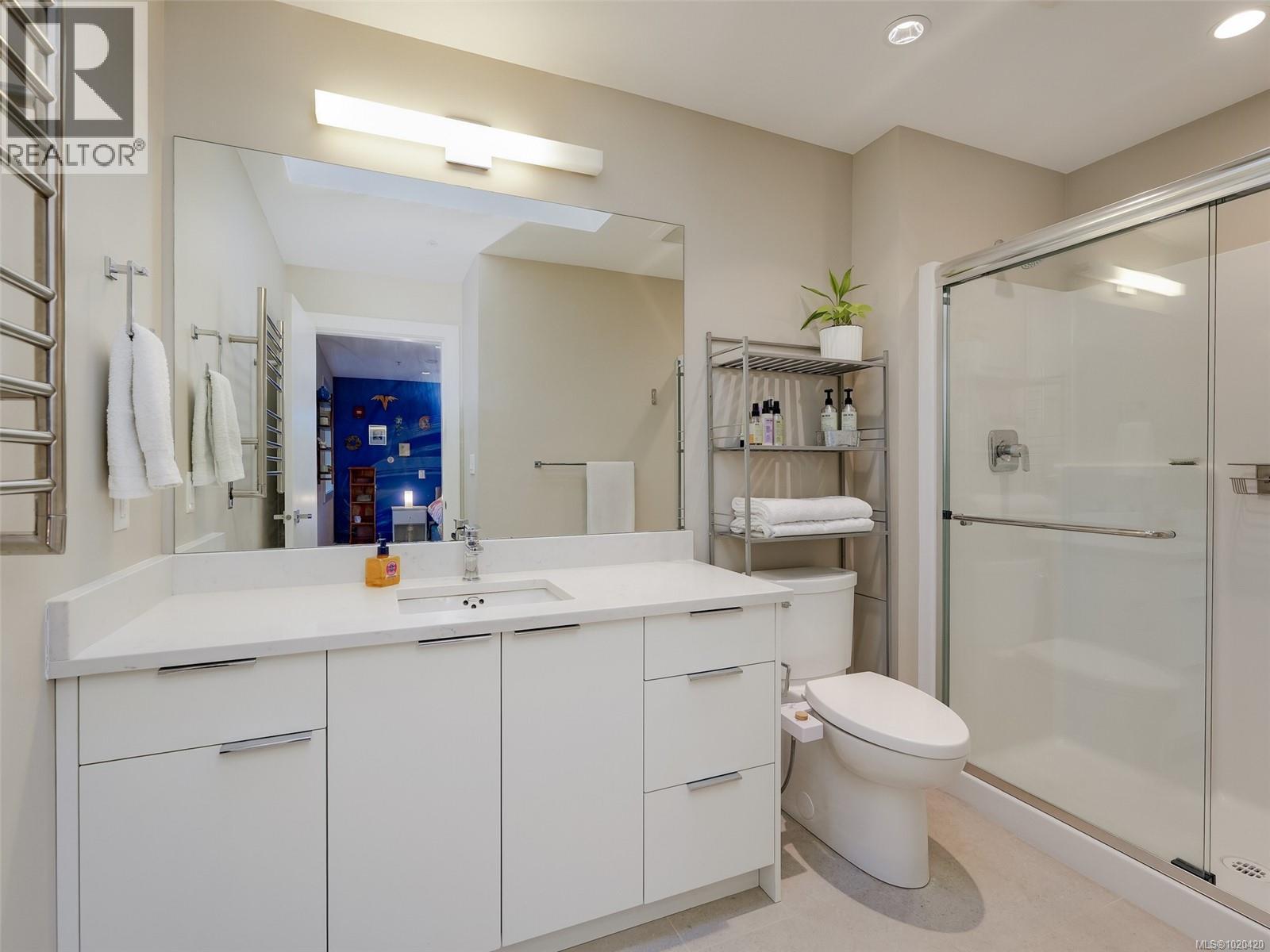 106 2096 Kennedy St, Sooke