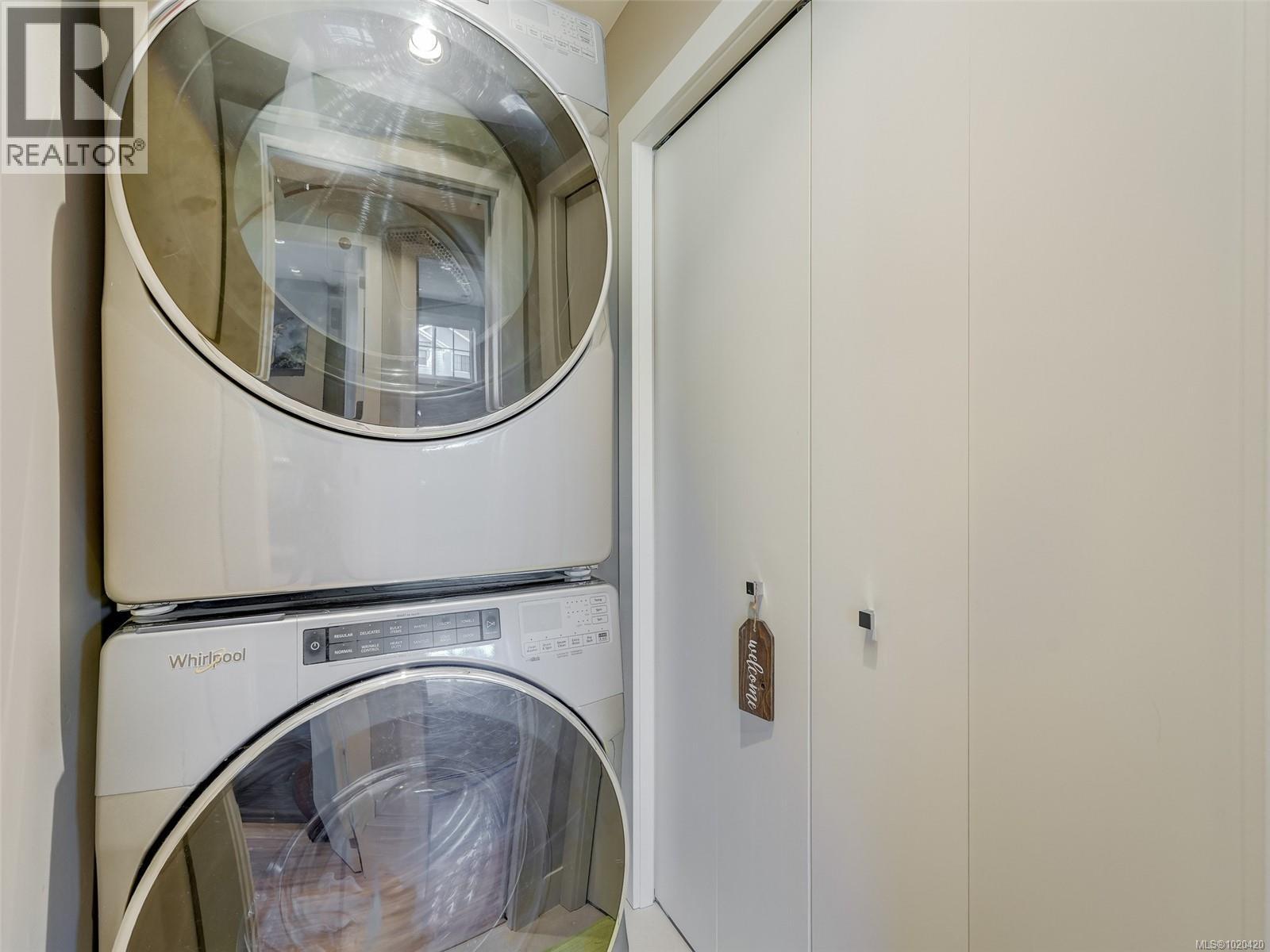 106 2096 Kennedy St, Sooke