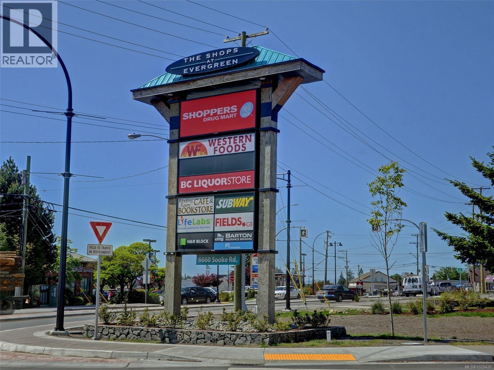 106 2096 Kennedy St, Sooke