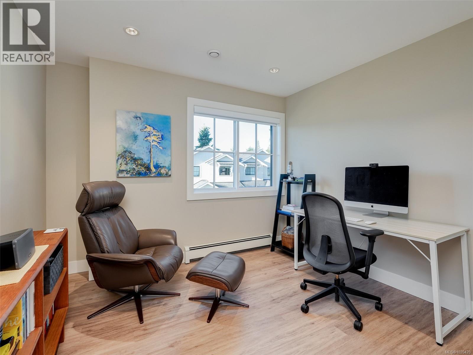 106 2096 Kennedy St, Sooke