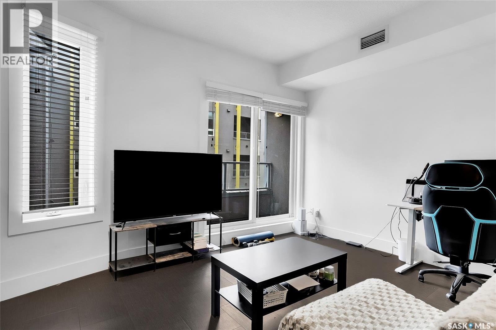 #325 404 C AVENUE S - 12