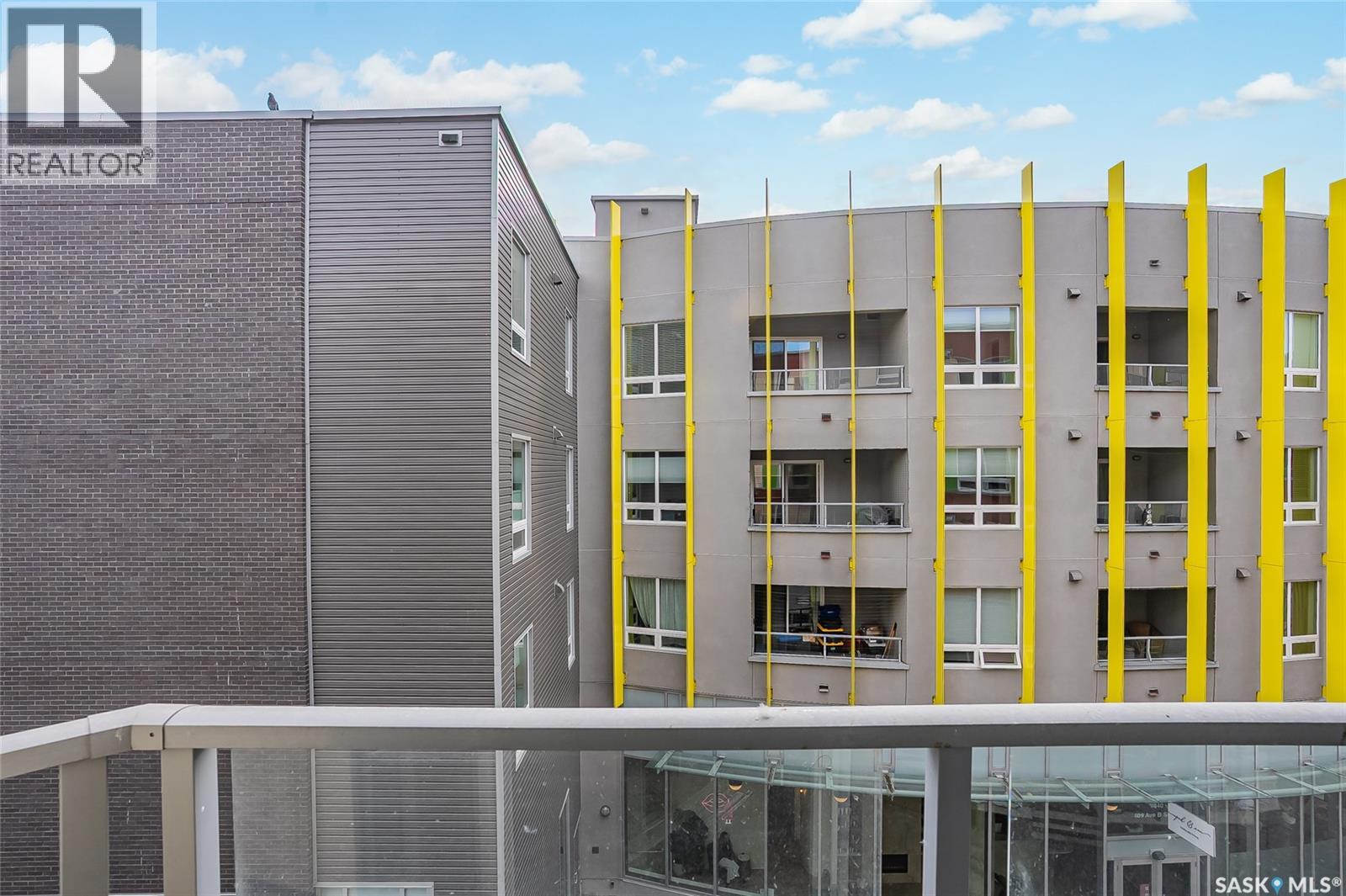 #325 404 C AVENUE S - 19