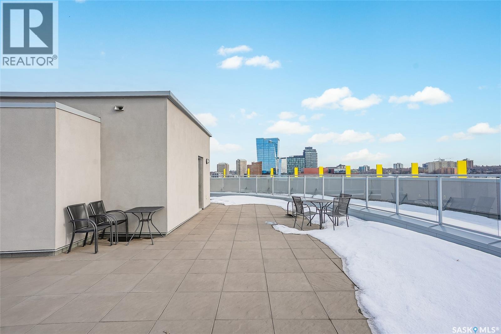 #325 404 C AVENUE S - 29