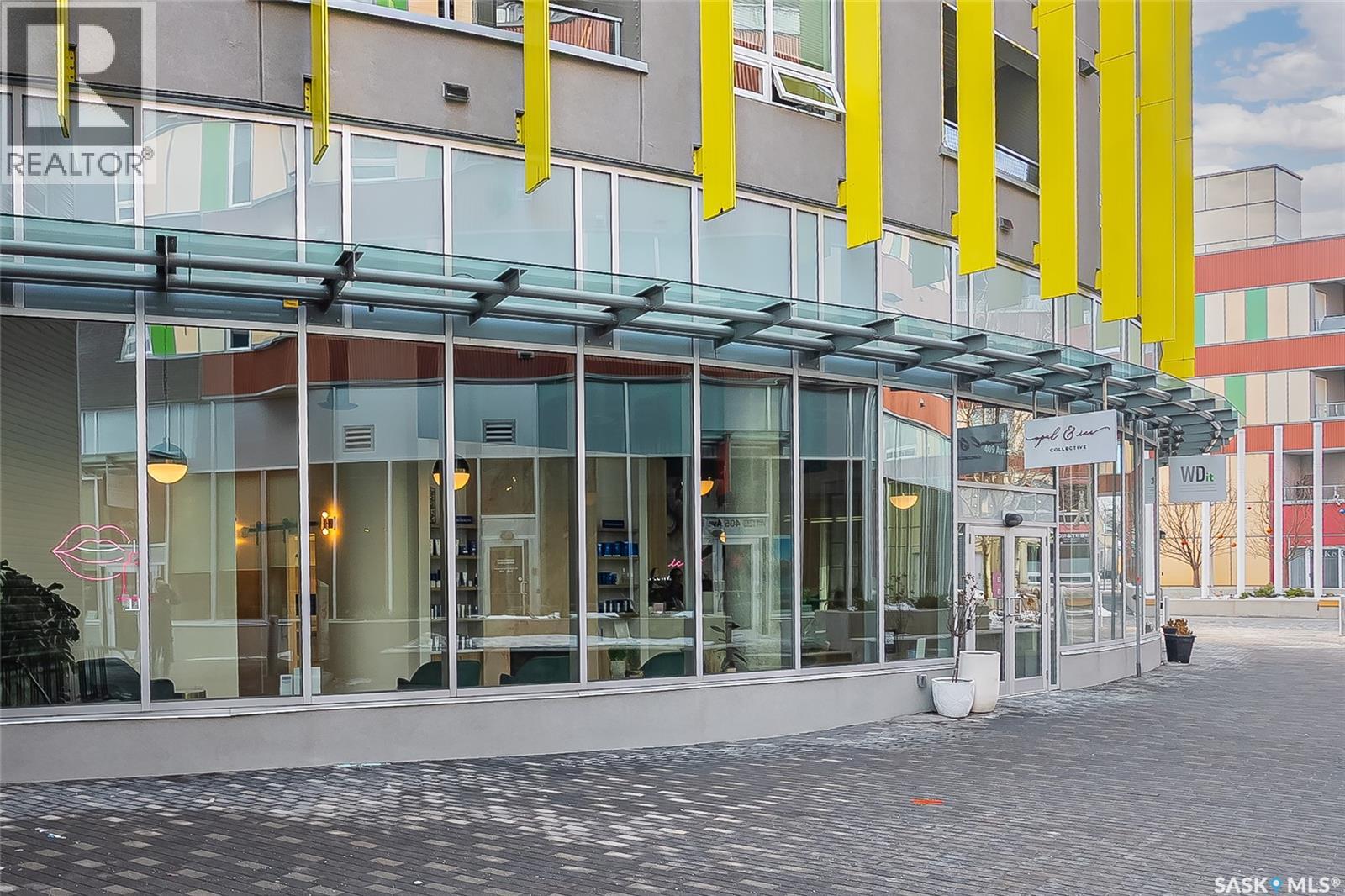 #325 404 C AVENUE S - 33