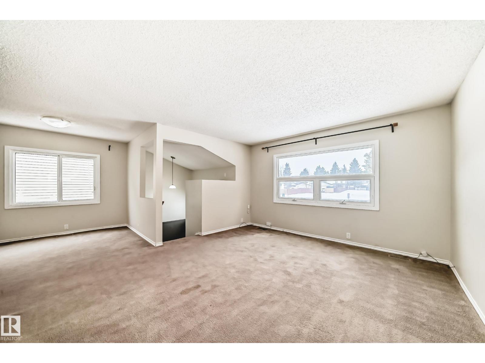 5308 20 AV NW, Edmonton