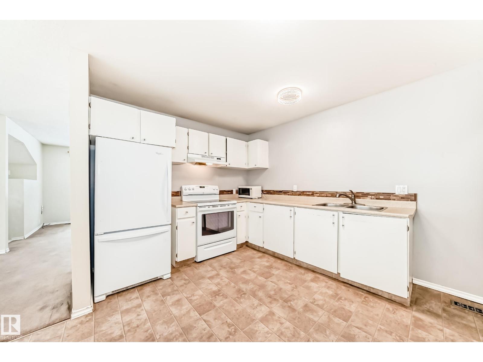 5308 20 AV NW, Edmonton