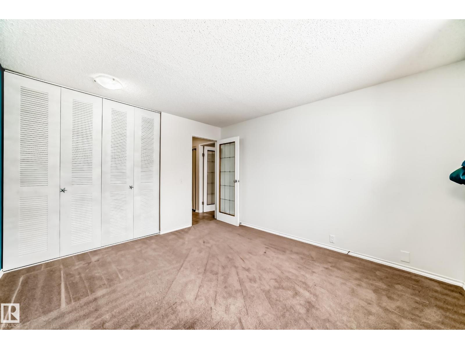 5308 20 AV NW, Edmonton